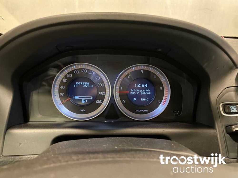 Volvo XC60 2.0 D4 Momentum 163hp 2013, 92-ZVZ-4