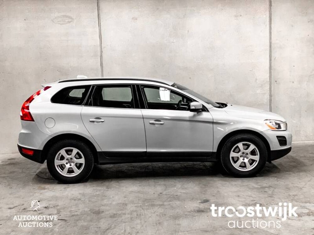 Volvo XC60 2.0 D4 Momentum 163hp 2013, 92-ZVZ-4