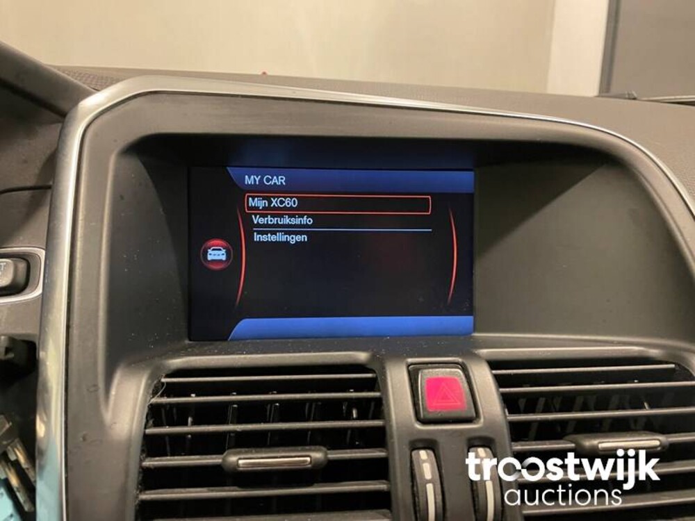 Volvo XC60 2.0 D4 Momentum 163hp 2013, 92-ZVZ-4