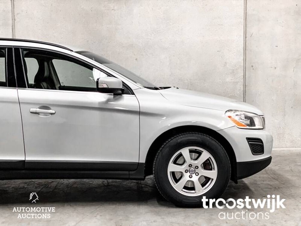 Volvo XC60 2.0 D4 Momentum 163hp 2013, 92-ZVZ-4