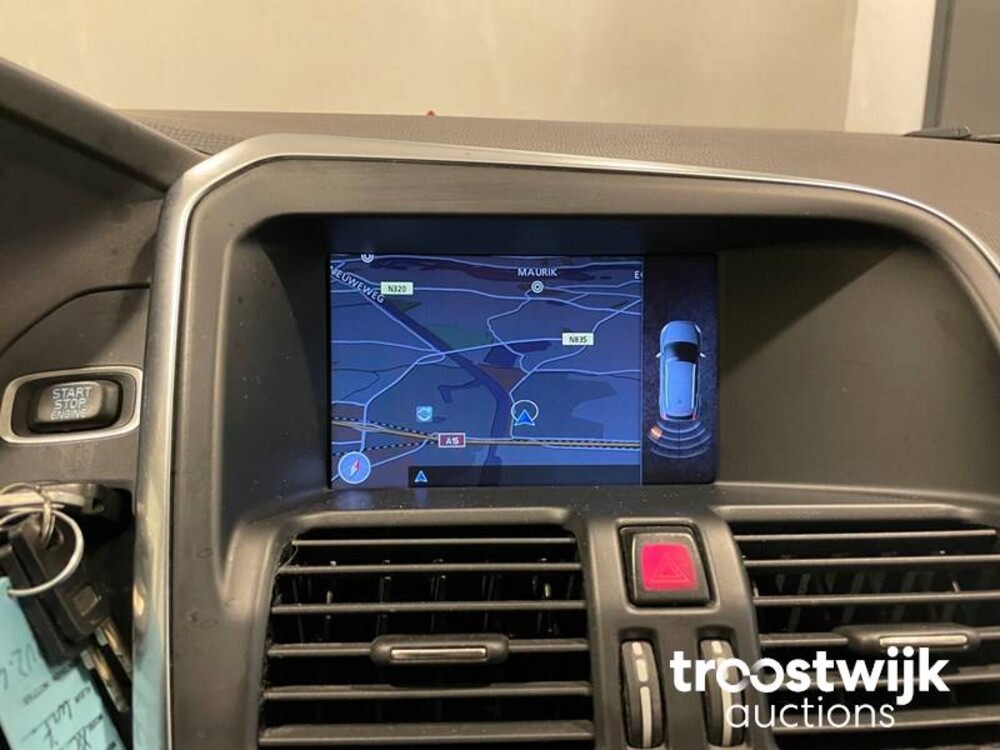 Volvo XC60 2.0 D4 Momentum 163hp 2013, 92-ZVZ-4