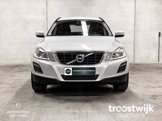 Volvo XC60 2.0 D4 Momentum 163pk 2013, 92-ZVZ-4