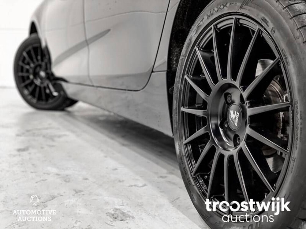 BMW 218i Gran Tourer 136PS 2016 -Original: NL-, JG-555-N