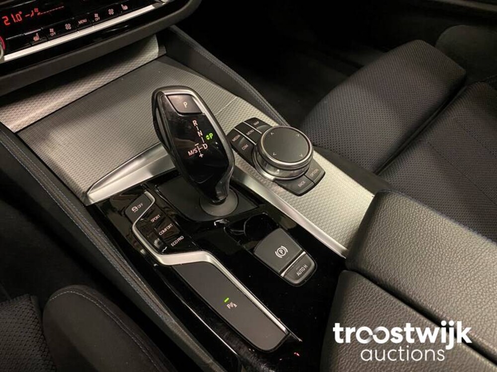 BMW 540i M-Sport xDrive High Executive 5er 340PS 2018, G-466-DH