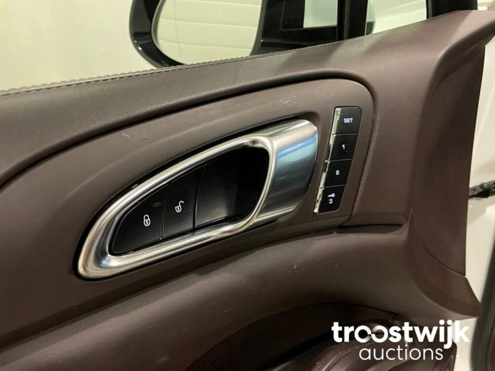 Porsche Cayenne GTS 4.8 V8 SportChrono 420hp 2014, HB-295-K