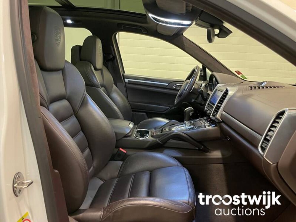 Porsche Cayenne GTS 4.8 V8 SportChrono 420hp 2014, HB-295-K