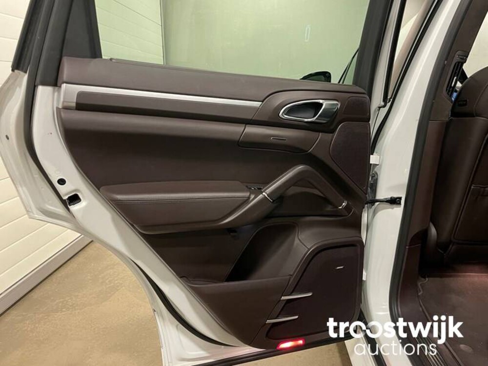 Porsche Cayenne GTS 4.8 V8 SportChrono 420hp 2014, HB-295-K