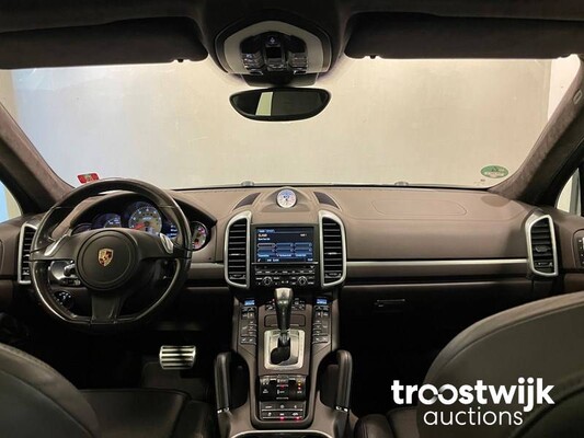 Porsche Cayenne GTS 4.8 V8 SportChrono 420pk 2014, HB-295-K