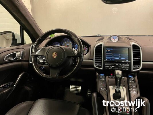 Porsche Cayenne GTS 4.8 V8 SportChrono 420pk 2014, HB-295-K