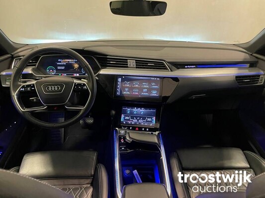 Audi e-tron Sportback 55 Quattro S edition 95 kWh S-Line 408hp 2020 -Orig. NL-, J-746-HV