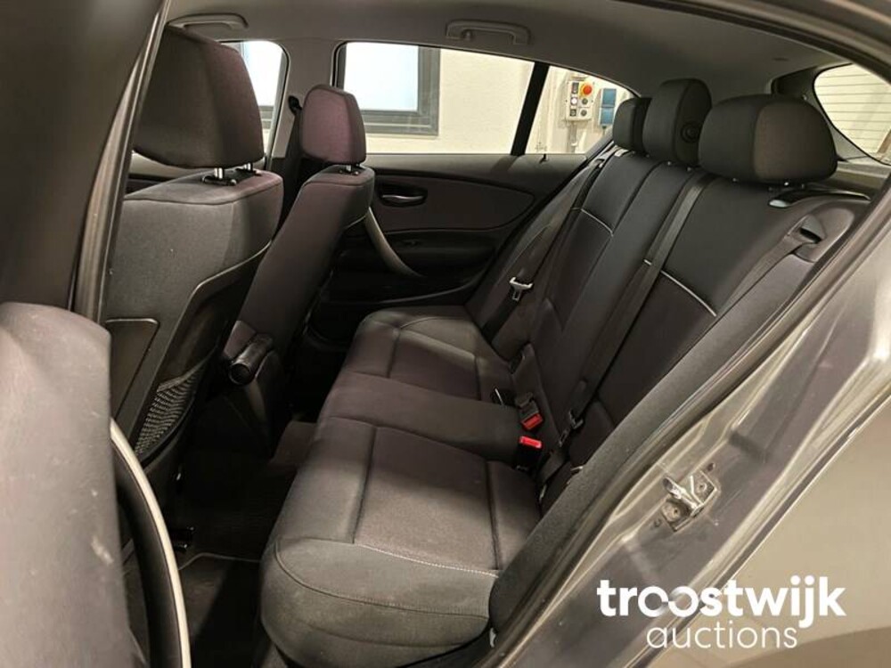 BMW 116i Corporate 122hp 2009 1-series, 59-JGF-4