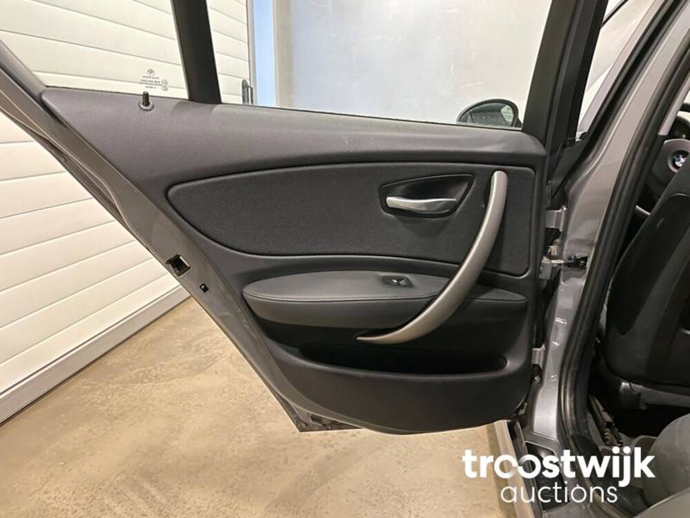 BMW 116i Corporate 122hp 2009 1-series, 59-JGF-4