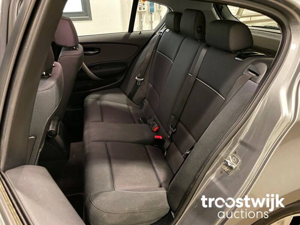 BMW 116i Corporate 122hp 2009 1-series, 59-JGF-4