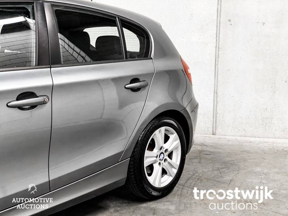 BMW 116i Corporate 122hp 2009 1-series, 59-JGF-4