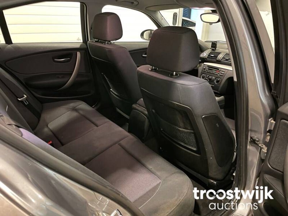 BMW 116i Corporate 122hp 2009 1-series, 59-JGF-4