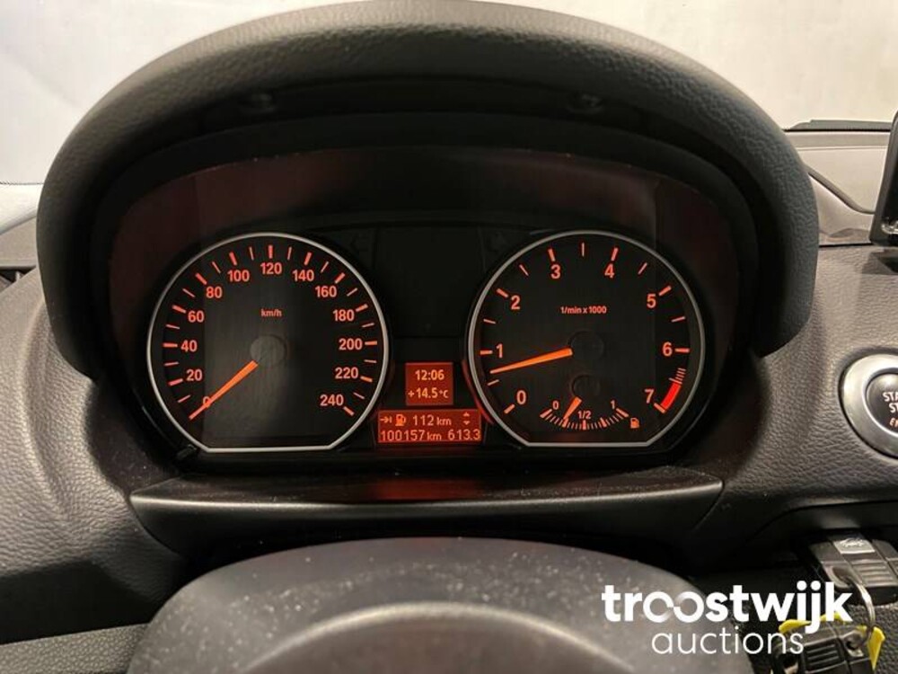 BMW 116i Corporate 122hp 2009 1-series, 59-JGF-4