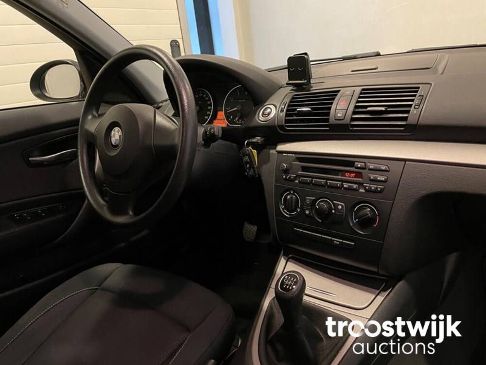 BMW 116i Corporate 122hp 2009 1-series, 59-JGF-4