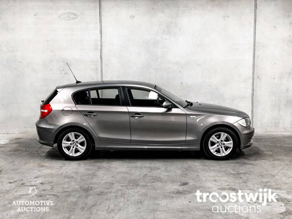 BMW 116i Corporate 122hp 2009 1-series, 59-JGF-4