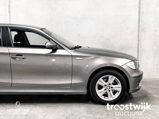 BMW 116i Corporate 122pk 2009 1-serie, 59-JGF-4