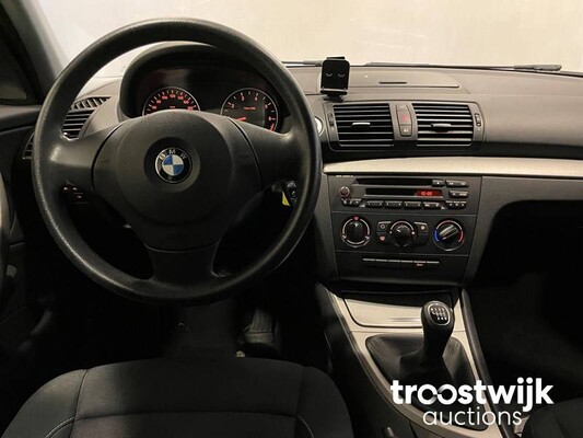 BMW 116i Corporate 122PS 2009 1er, 59-JGF-4