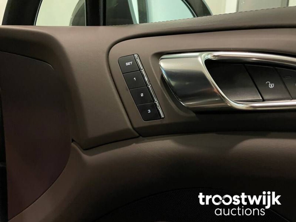 Porsche Cayenne S E-Hybrid 3.0 V6 GTS-Paket Sport-Design 416PS 2015 -Orig. NL-, HR-871-D