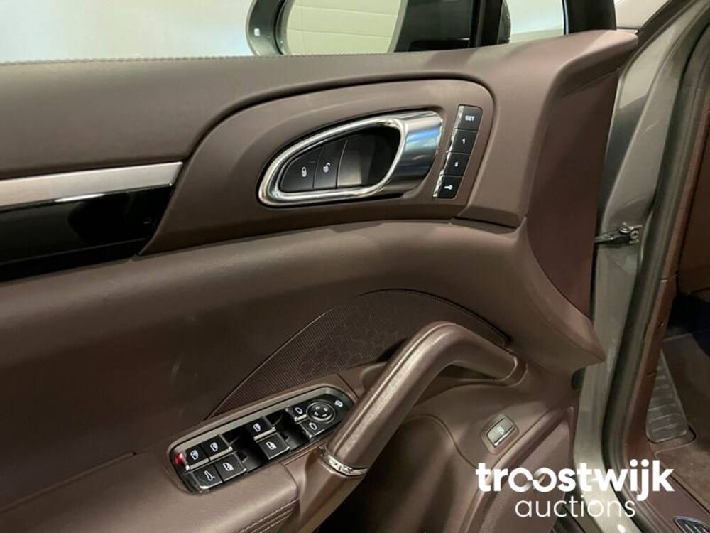 Porsche Cayenne S E-Hybrid 3.0 V6 GTS-Paket Sport-Design 416PS 2015 -Orig. NL-, HR-871-D