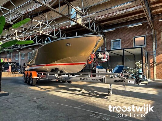 Pegiva 750 Steyr 250pk Sportboat Speedboot (RIVA, Boesch shape)