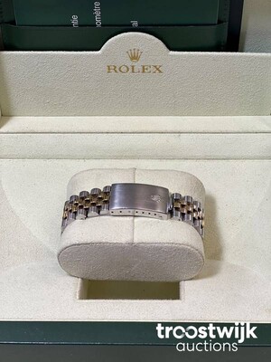 Rolex Rolex Datejust 36 16233 Pyramid Roman Dial