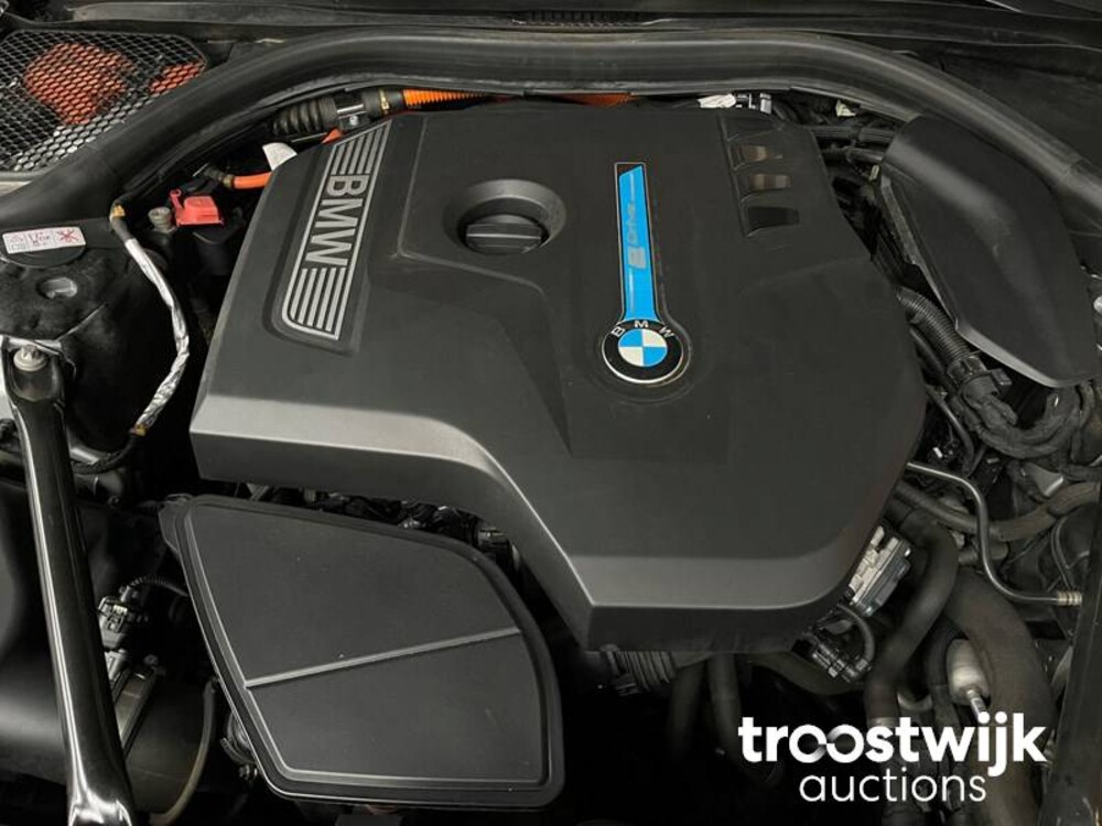 BMW 740e iPerformance High Executive 326hp 2016 7er, ND-647-F