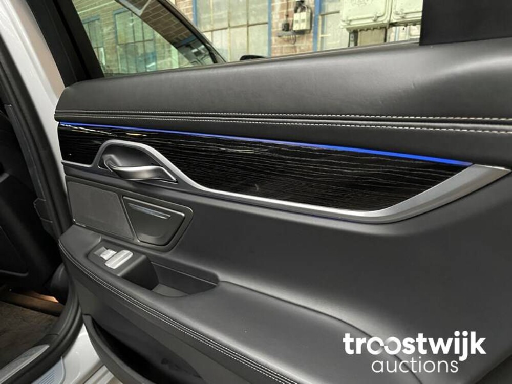 BMW 740e iPerformance High Executive 326hp 2016 7er, ND-647-F