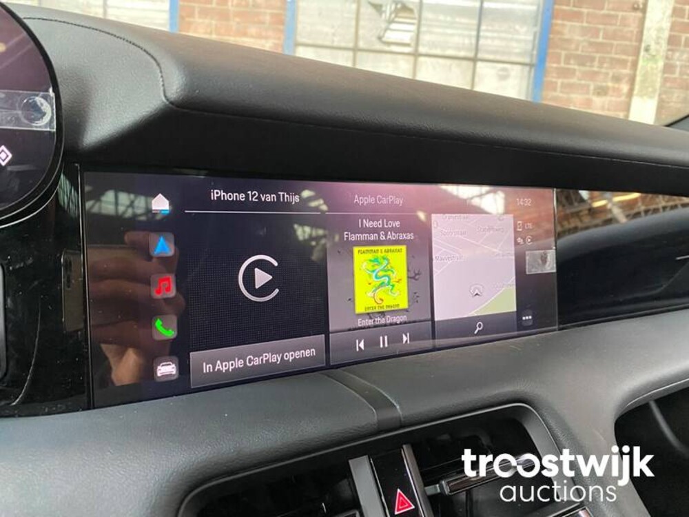 Porsche Taycan Sport Turismo 71 kWh 326PS 2023 -Herstellergarantie-, S-703-FZ