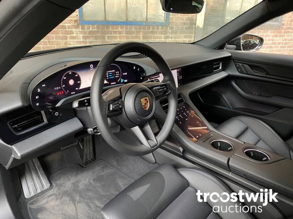 Porsche Taycan Sport Turismo 71 kWh 326PS 2023 -Herstellergarantie-, S-703-FZ