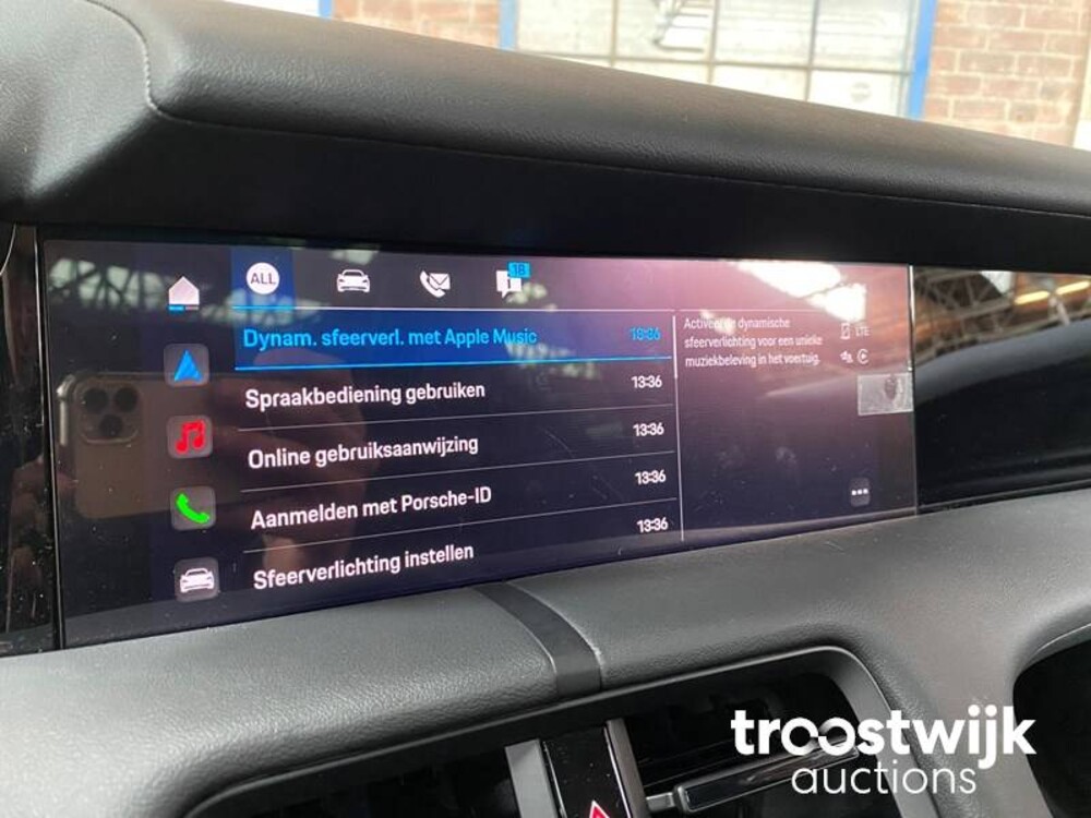 Porsche Taycan Sport Turismo 71 kWh 326PS 2023 -Herstellergarantie-, S-703-FZ