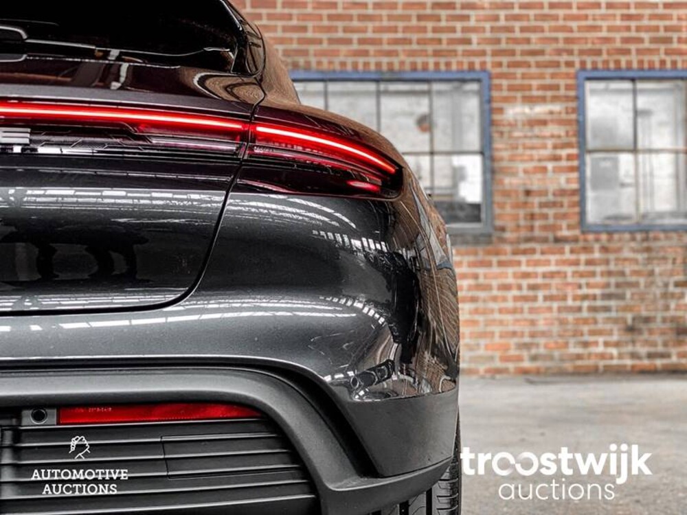 Porsche Taycan Sport Turismo 71 kWh 326PS 2023 -Herstellergarantie-, S-703-FZ