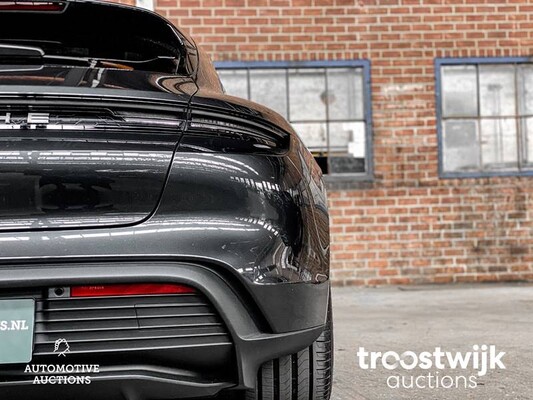 Porsche Taycan Sport Turismo 71 kWh 326PS 2023 -Herstellergarantie-, S-703-FZ
