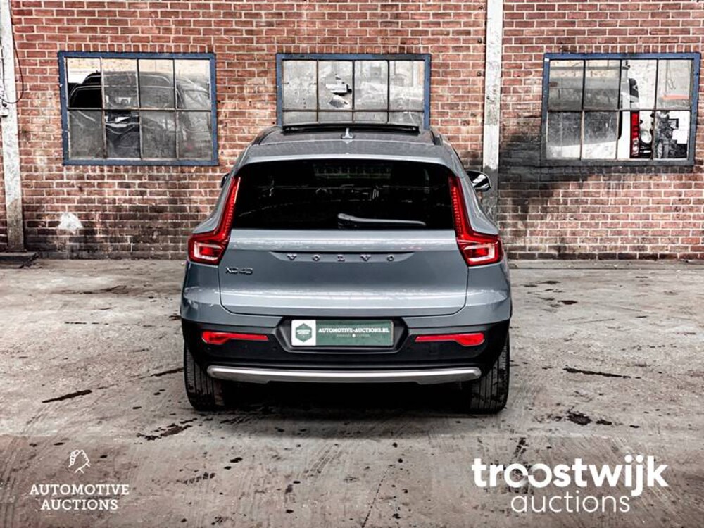 Volvo XC40 T3 Inscription 163PS 2019, R-103-PZ