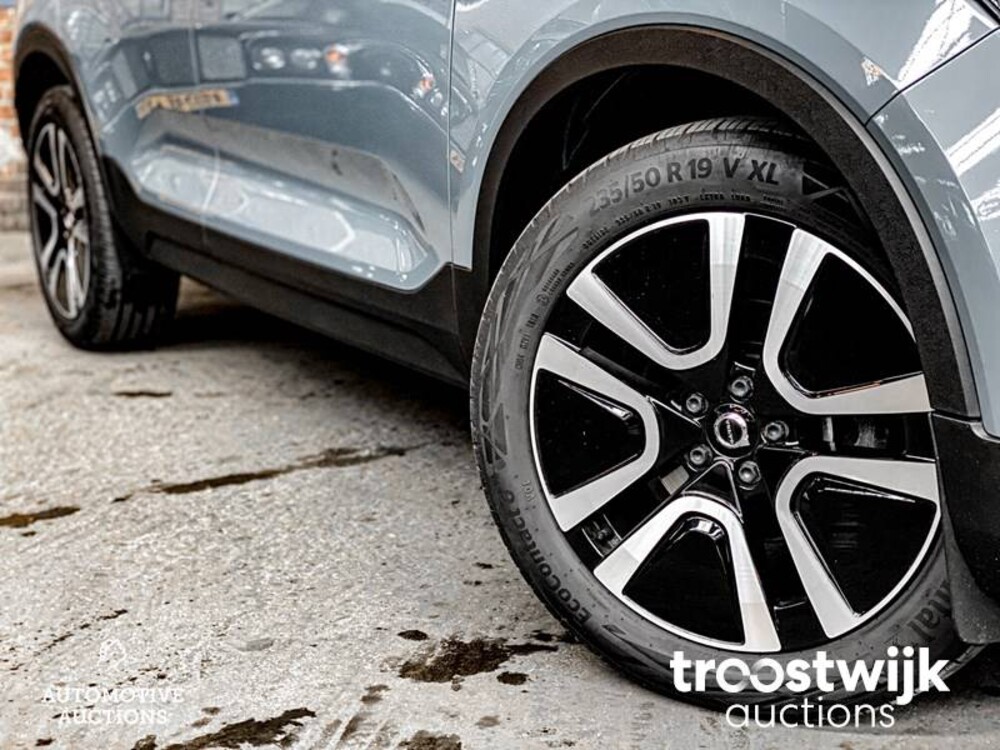 Volvo XC40 T3 Inscription 163PS 2019, R-103-PZ