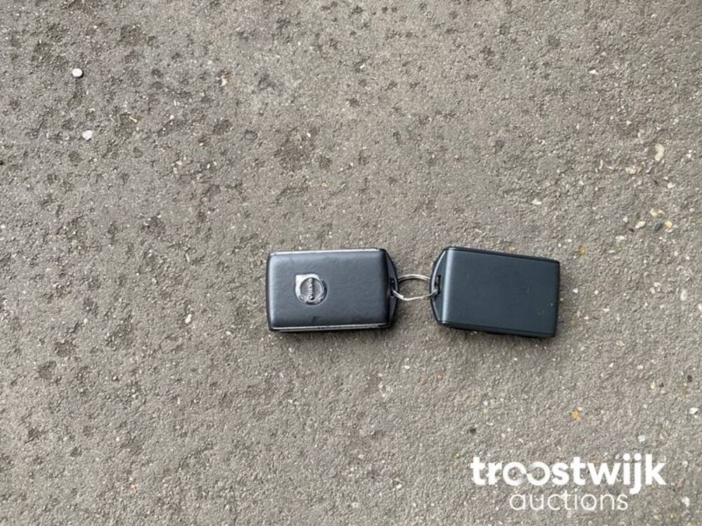 Volvo XC40 T3 Inscription 163PS 2019, R-103-PZ