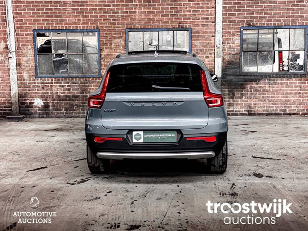 Volvo XC40 T3 Inscription 163PS 2019, R-103-PZ