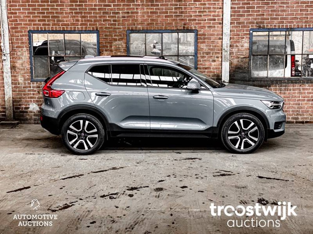 Volvo XC40 T3 Inscription 163PS 2019, R-103-PZ