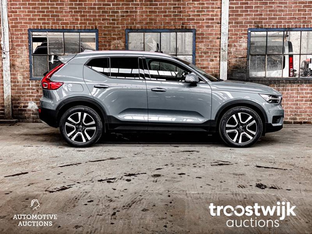 Volvo XC40 T3 Inscription 163PS 2019, R-103-PZ
