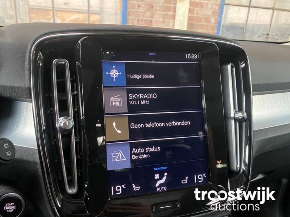 Volvo XC40 T3 Inscription 163PS 2019, R-103-PZ