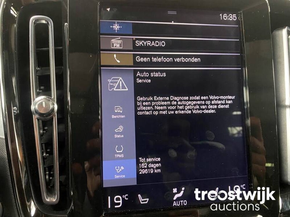 Volvo XC40 T3 Inscription 163PS 2019, R-103-PZ