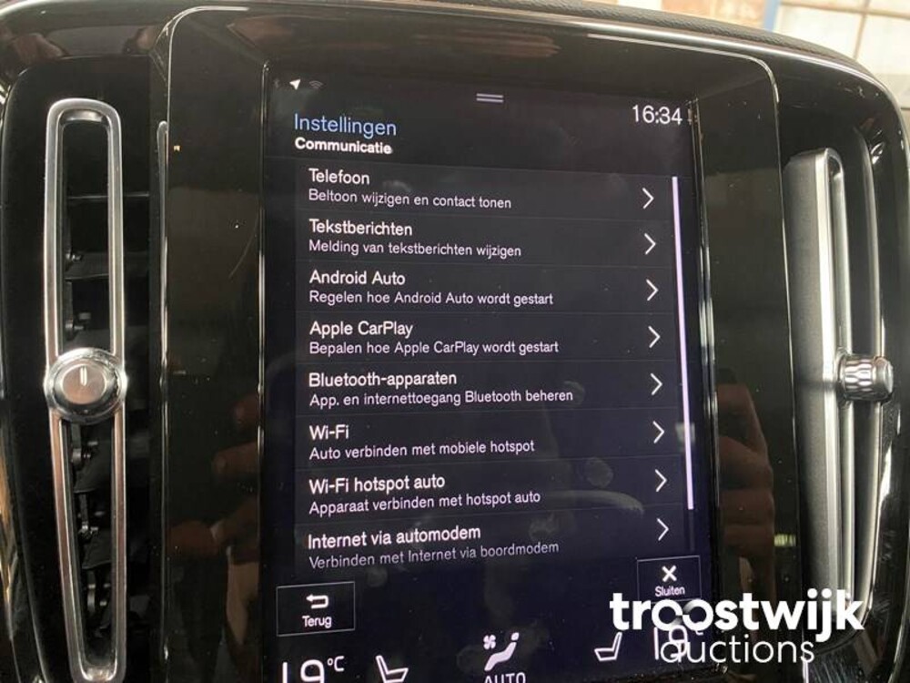 Volvo XC40 T3 Inscription 163PS 2019, R-103-PZ