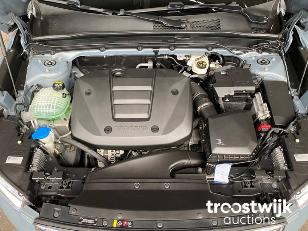 Volvo XC40 T3 Inscription 163PS 2019, R-103-PZ