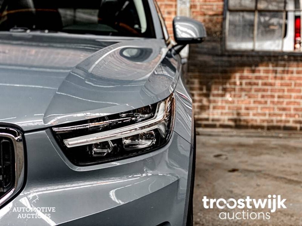 Volvo XC40 T3 Inscription 163PS 2019, R-103-PZ