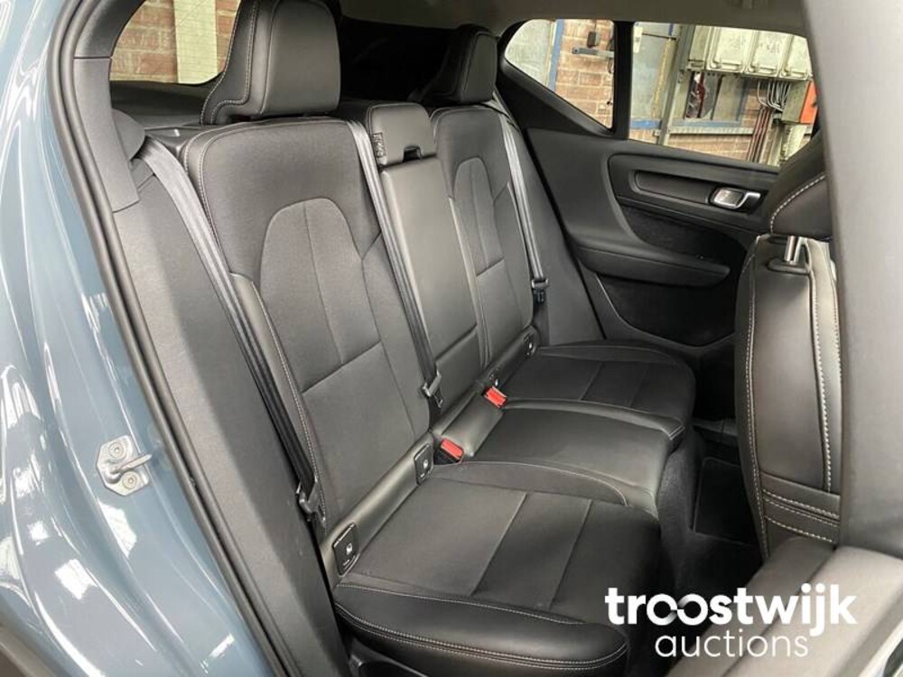Volvo XC40 T3 Inscription 163PS 2019, R-103-PZ