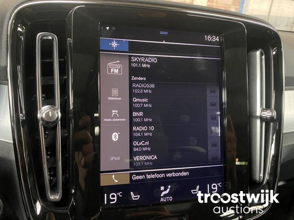 Volvo XC40 T3 Inscription 163PS 2019, R-103-PZ