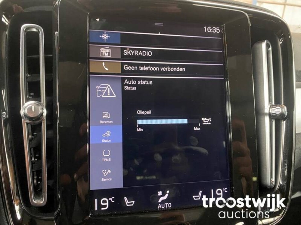 Volvo XC40 T3 Inscription 163PS 2019, R-103-PZ