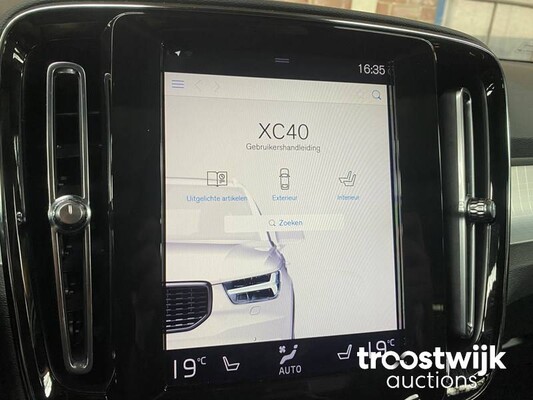 Volvo XC40 T3 Inscription 163PS 2019, R-103-PZ